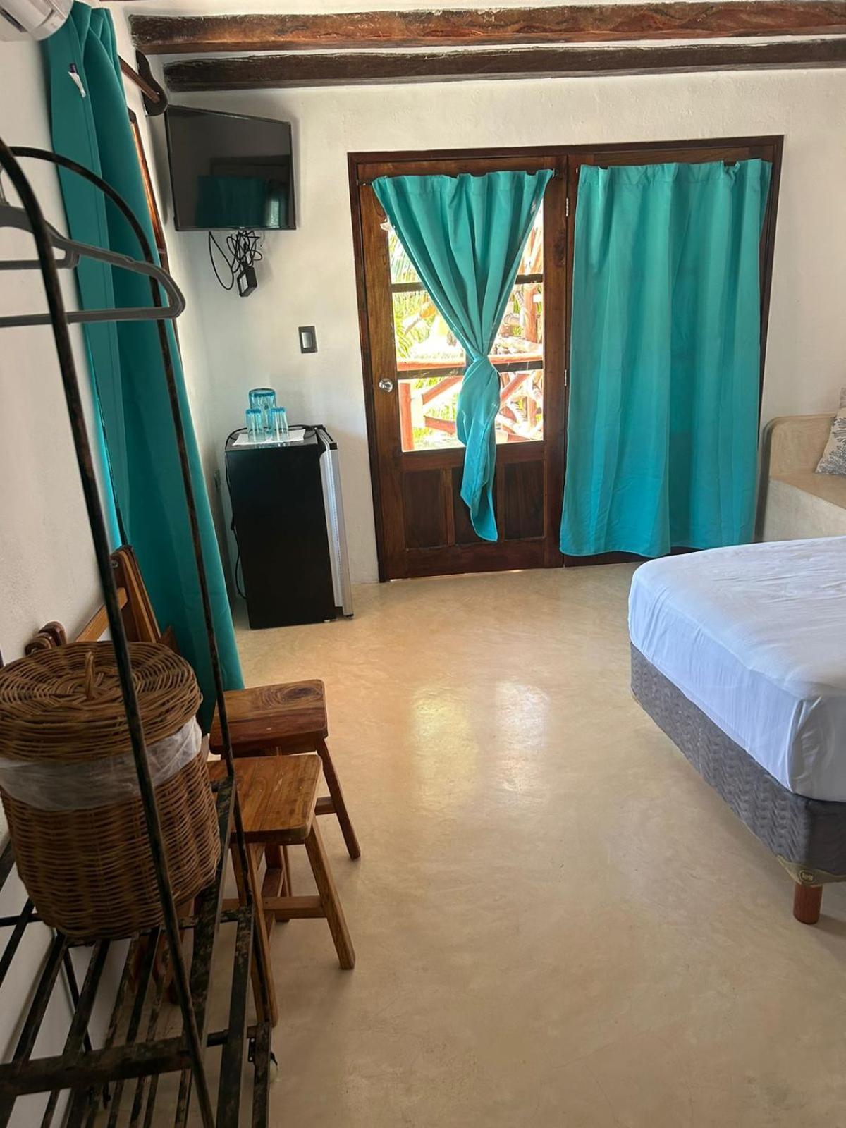 Hotelito Crismi Hotel